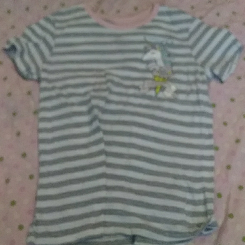 Girls graphic tee
